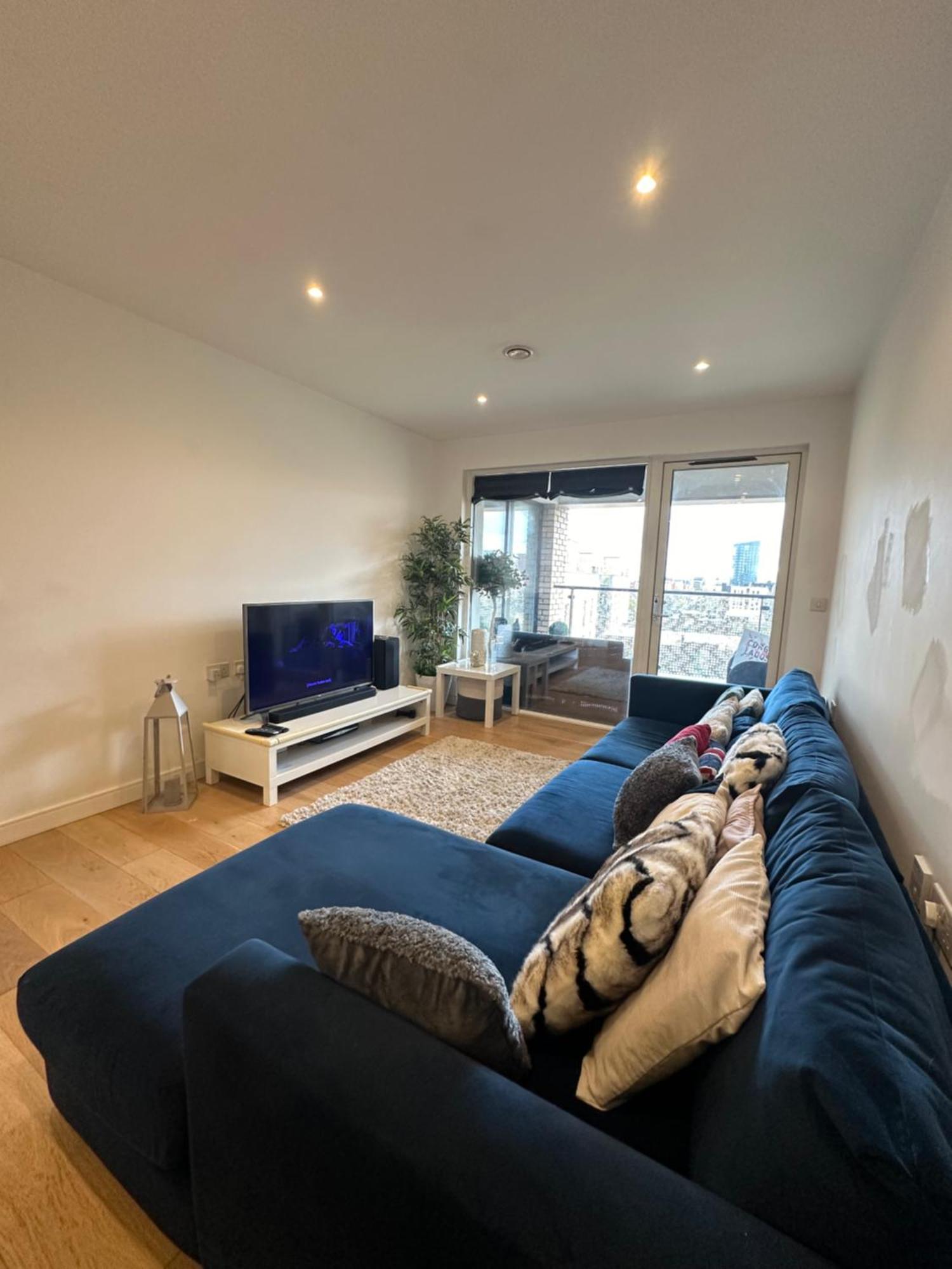 Luxury 3 Bedroom Flat In Stratford, 런던 외부 사진