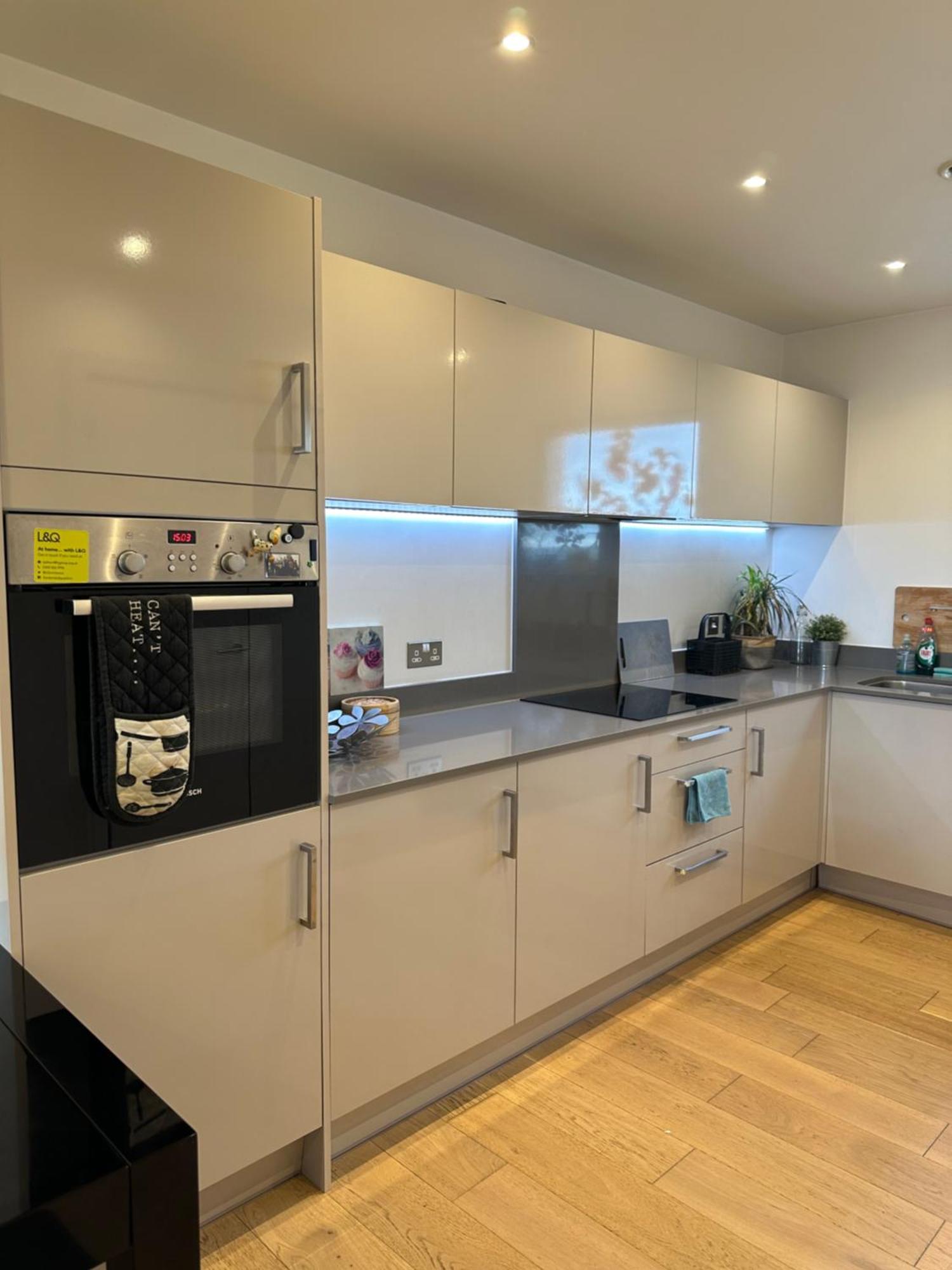 Luxury 3 Bedroom Flat In Stratford, 런던 외부 사진