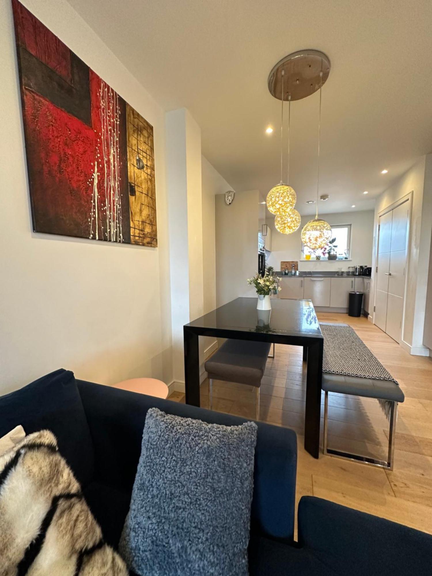 Luxury 3 Bedroom Flat In Stratford, 런던 외부 사진