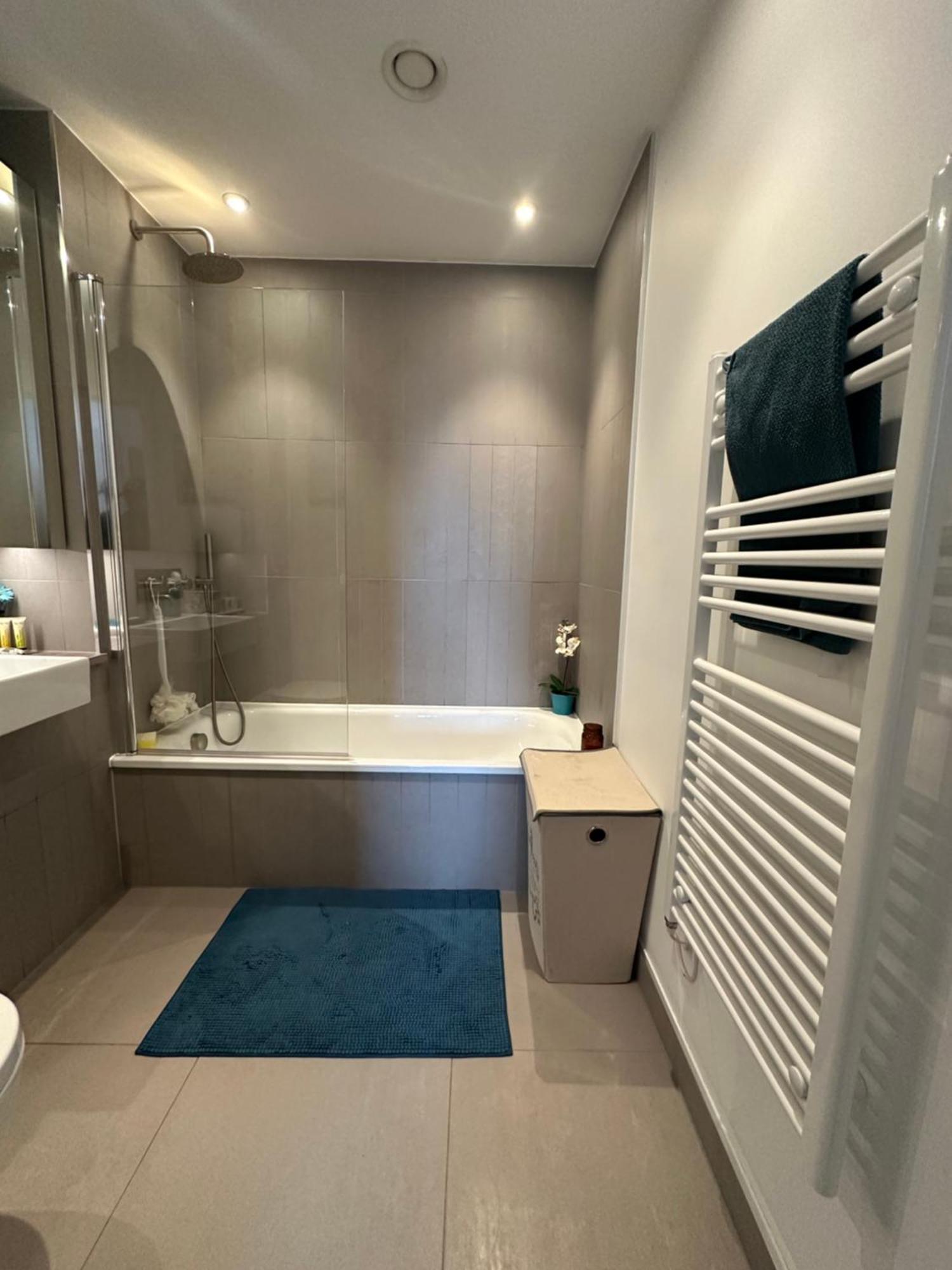 Luxury 3 Bedroom Flat In Stratford, 런던 외부 사진
