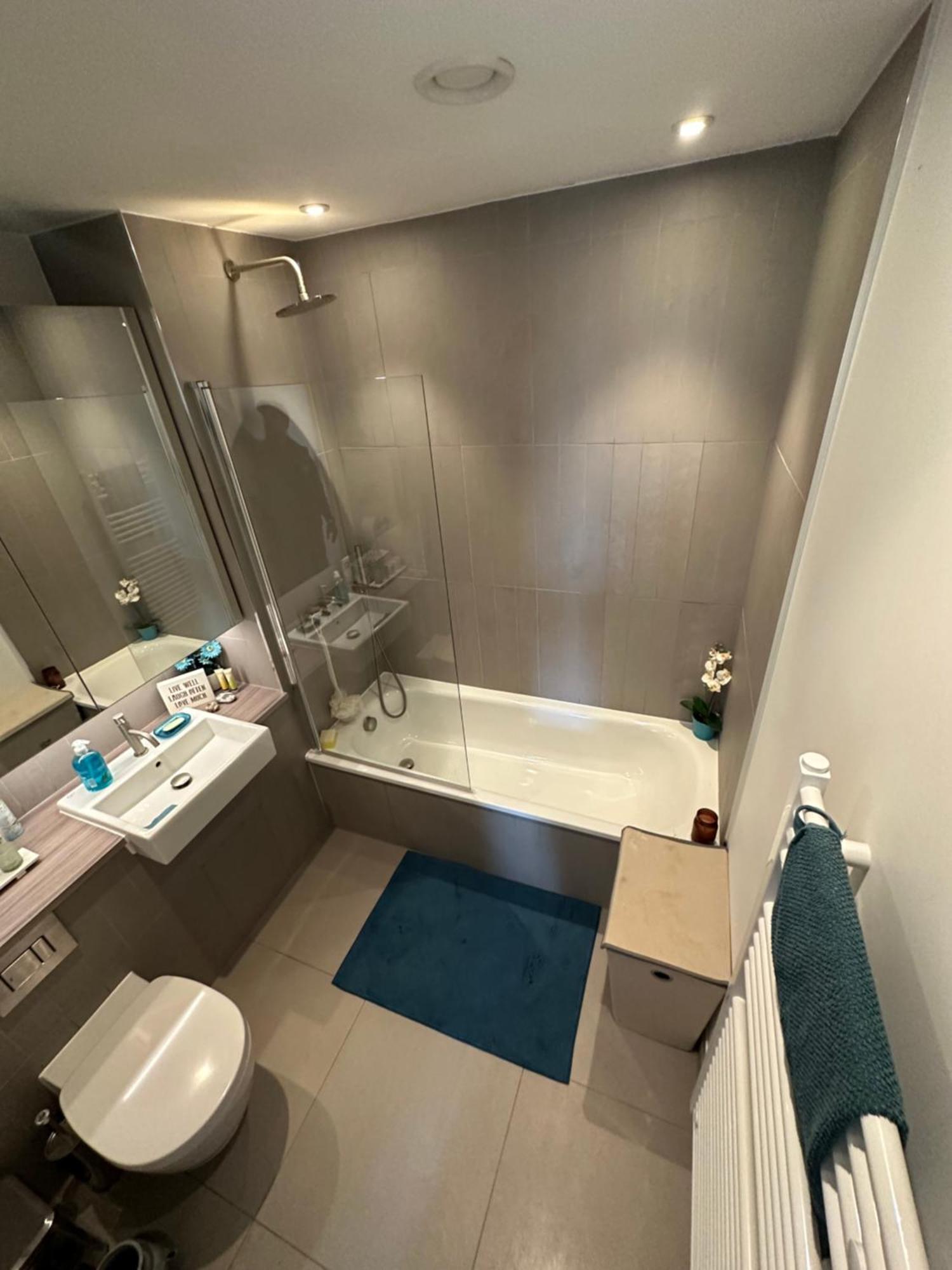 Luxury 3 Bedroom Flat In Stratford, 런던 외부 사진