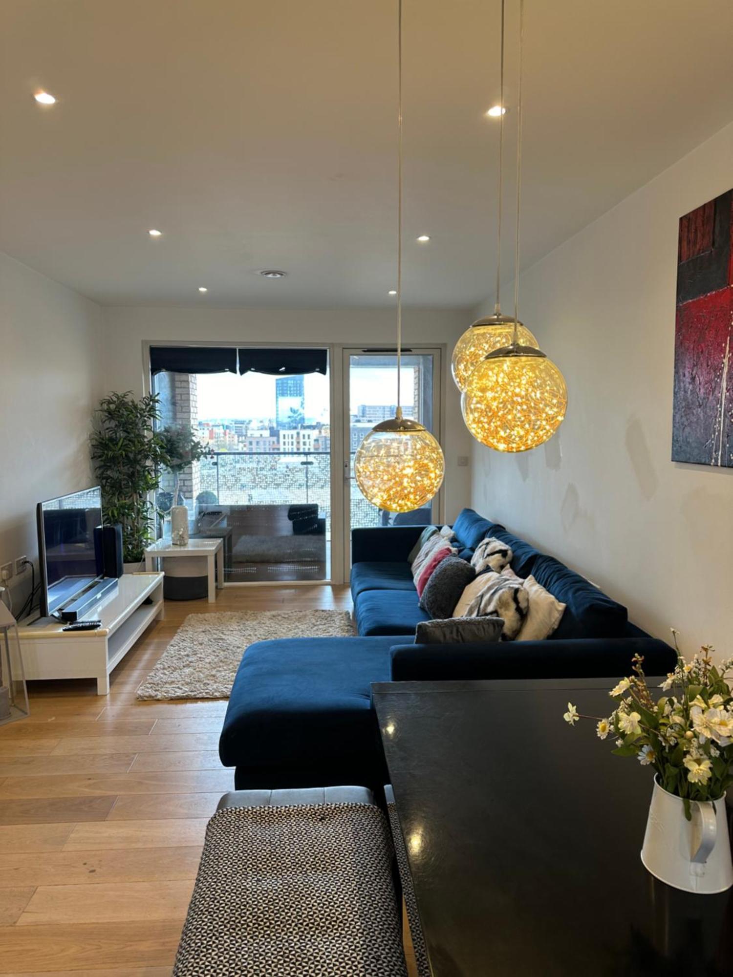 Luxury 3 Bedroom Flat In Stratford, 런던 외부 사진