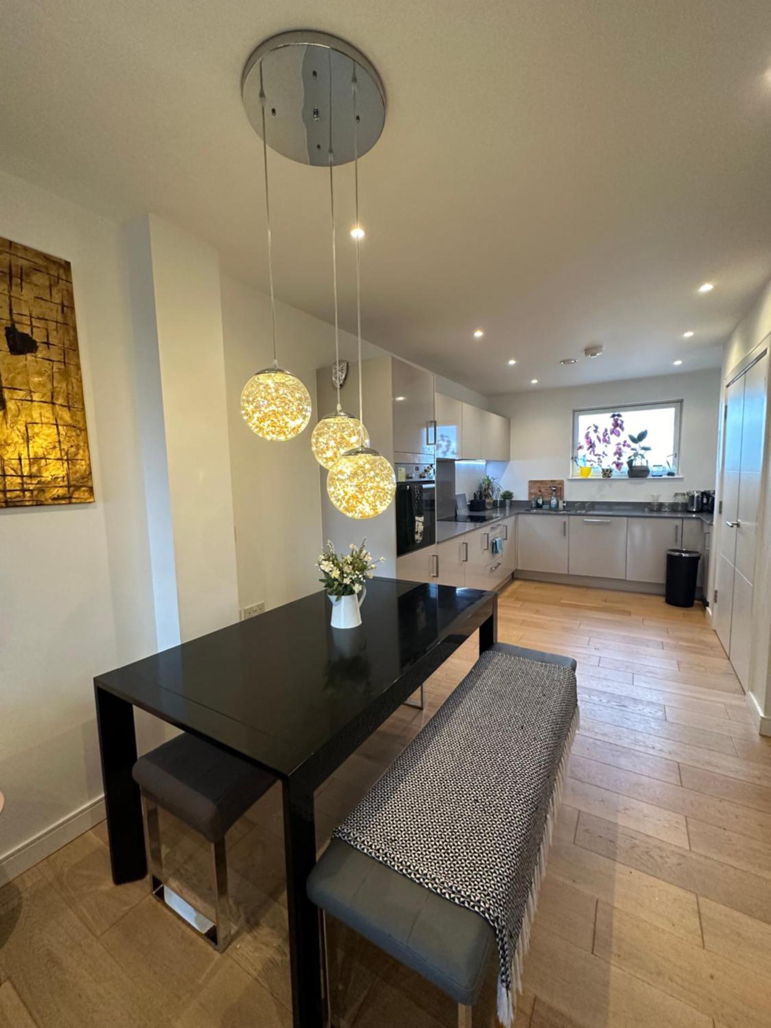 Luxury 3 Bedroom Flat In Stratford, 런던 외부 사진